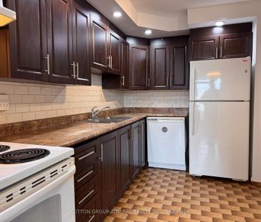 1201 5 Shady Golfway Avenue - Photo 4