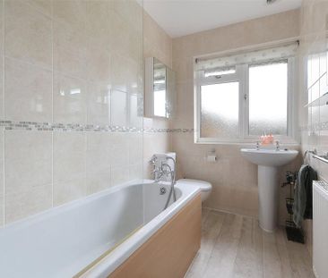 2 bedroom terraced house to rent - Photo 3