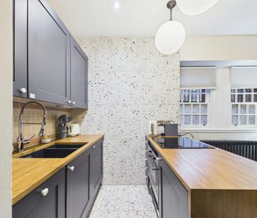 Flat to rent on - Photo 5