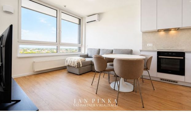 Jan Pinka | OLIVIA RESIDENCE – MODERNÉ BÝVANIE, KDE SA STAČÍ LEN NASŤAHOVAŤ - Photo 1