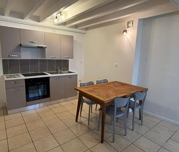 Appartement à louer - REIMS- COURLANCY- SACRE COEUR- - Photo 4