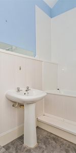 House - Detached For Rent Shaftesbury Road, Southsea - Photo 3