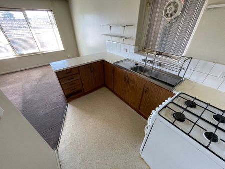 Affordable Apartment in Central Location - Photo 4