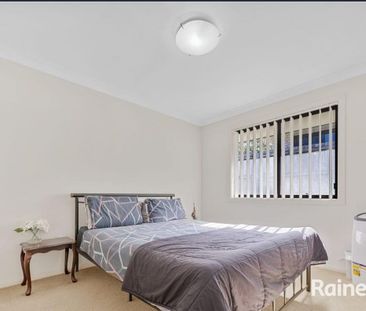 FAMILY HOME IN CENTRAL LOCATION - **6 MONTH LEASE** - Photo 5