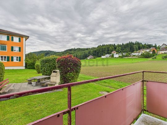 Helle und ruhige 3-Zimmer-Wohnung mit Balkon, neu saniert in Strengelbach - Photo 1