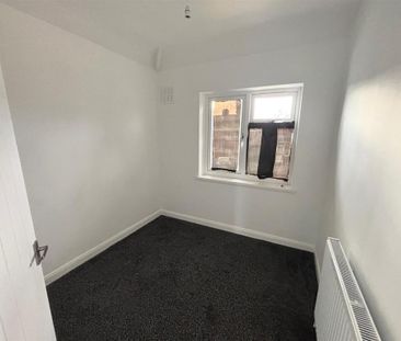 3 bedroom end of terrace house to rent - Photo 6