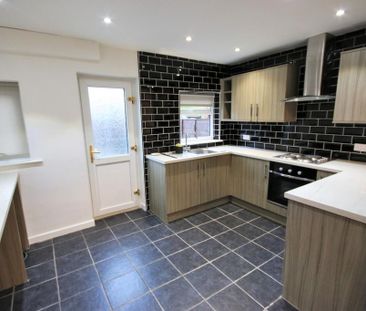 2 bedroom terraced house to rent - Photo 3