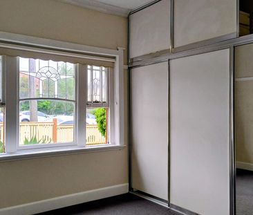 31 Heller Street, Brunswick, VIC 3056 - Photo 2