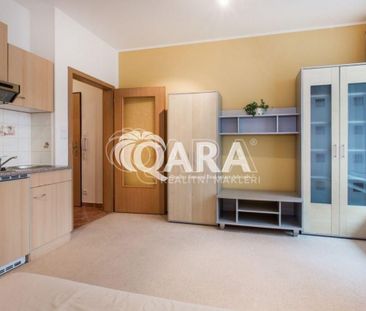 Pronájem bytu 1+kk a garsoniéry 28 m², Praha - Photo 1