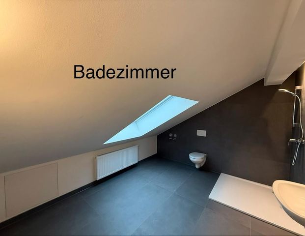 Mietwohnung DG | Ersteinzug nach Kernsanierung | 3 Familien Haus - Photo 1