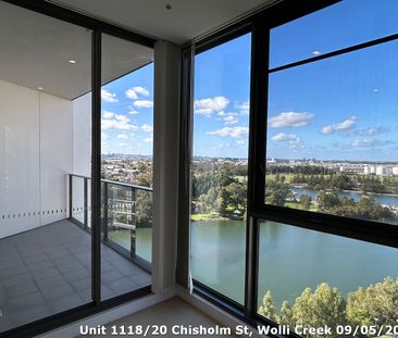 Gorgeous high-rise water view apartment for lease! - Photo 3