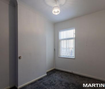 3 bedroom end of terrace house to rent - Photo 5