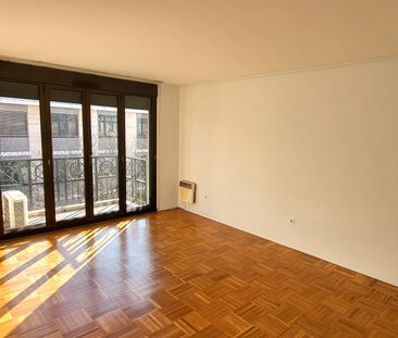 Location Appartement 2 pièces 53m² LYON 7ème - Photo 6