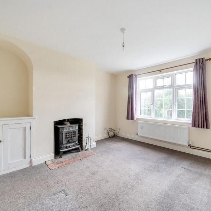 3 bedroom semi-detached house to rent - Photo 1