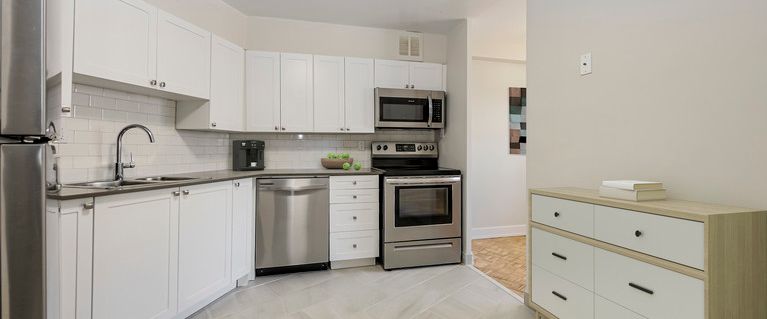 Richview Villa | 500 Scarlett Road, Toronto - Photo 1