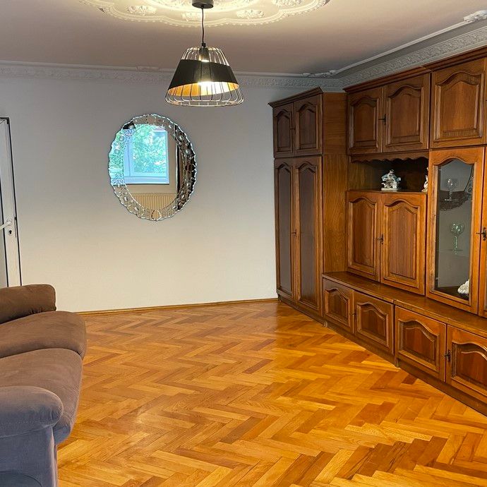 Inchiriere apartament 3 camere decomandat in Brasov zona Bartolomeu - Fotografie 1