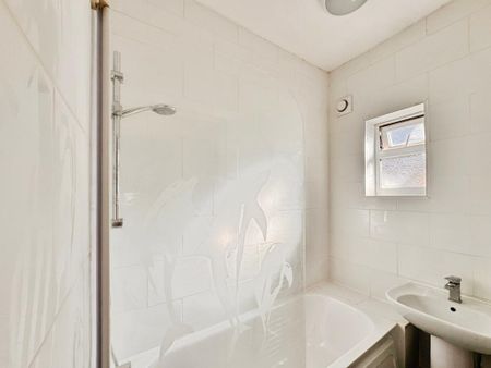 1 bedroom ground floor flat to rent - Photo 5