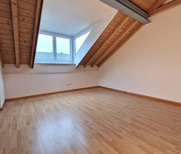 Helle 3.5-Zimmer-Dachwohnung mit zwei Balkonen - Foto 5