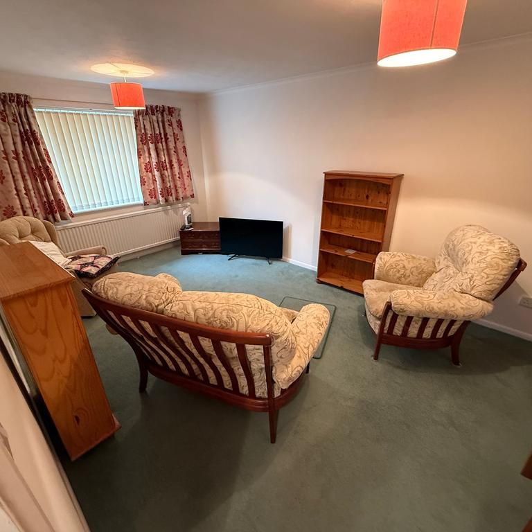 2 bedroom bungalow to rent - Photo 1