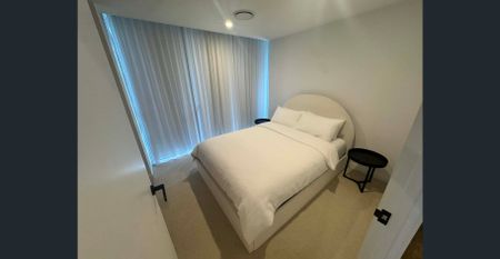 Stunning New 3 Bedroom Apartment Beachfront with Beach Views - FULLY FURNISHED - Photo 4