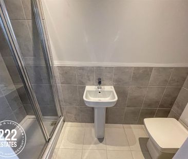 Canberra Avenue - Warrington - WA2 - Photo 5