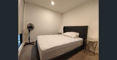 Modern Furnished 2-Bedroom Living in Prime Brunswick – $530 per week with Carpark - Photo 4