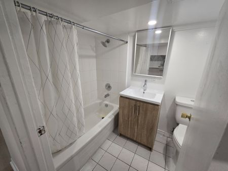 For Lease - 217 Kingston Road Unit# Basement, Toronto, Ontario - Photo 4