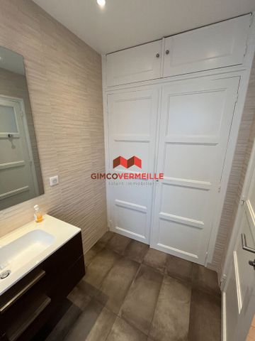 Location Appartement 4 pièces 93m² - Photo 3