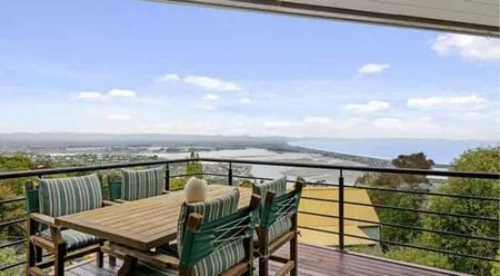 Spacious house with spectacular views - Photo 3