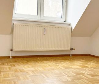 Charmante 2-Zimmer-Dachgeschoßwohnung mit Terrasse in 1210 Wien – I... - Photo 6