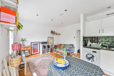 1 bedroom flat to rent - Photo 3