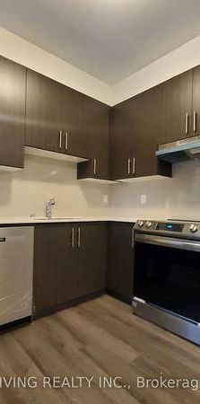 Kipling & Lakeshore End Unit Twnhouse 2Bdrm Upgraded Flrs Open Layout - Photo 1