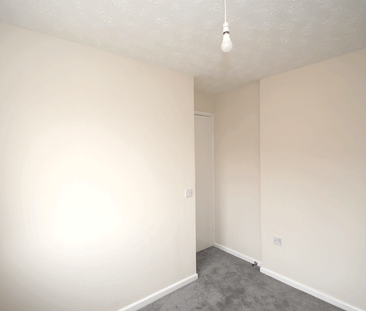 3 bedroom detached house to rent - Photo 3