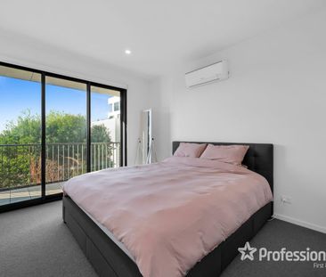 3 Bedrooms Family Home - Mckinnon School Zone - Photo 2