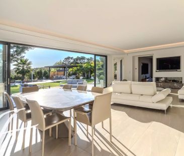 Maison à louer Valbonne, Cote d'Azur, France12 000 EUR / Mois - Photo 4