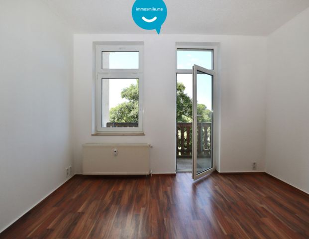 Ruhige Lage • Balkon • 3-Raum • Nussbaumlaminat • praktischer Grundriss • Bad mit Wanne • zur Miete - Foto 1