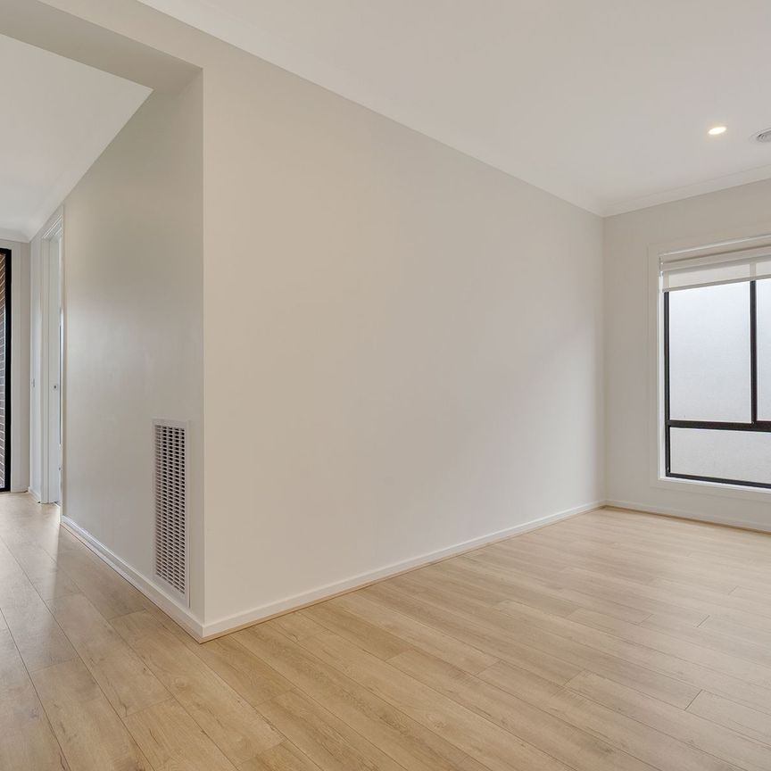 Modern Family Home - Photo 1