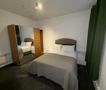 1 bedroom in a flat share to rent - Photo 6