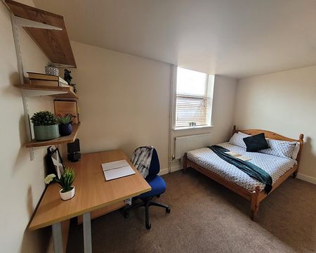8 Bedrooms, 47 Lower Ford Street – Student Accommodation Coventry - Photo 5