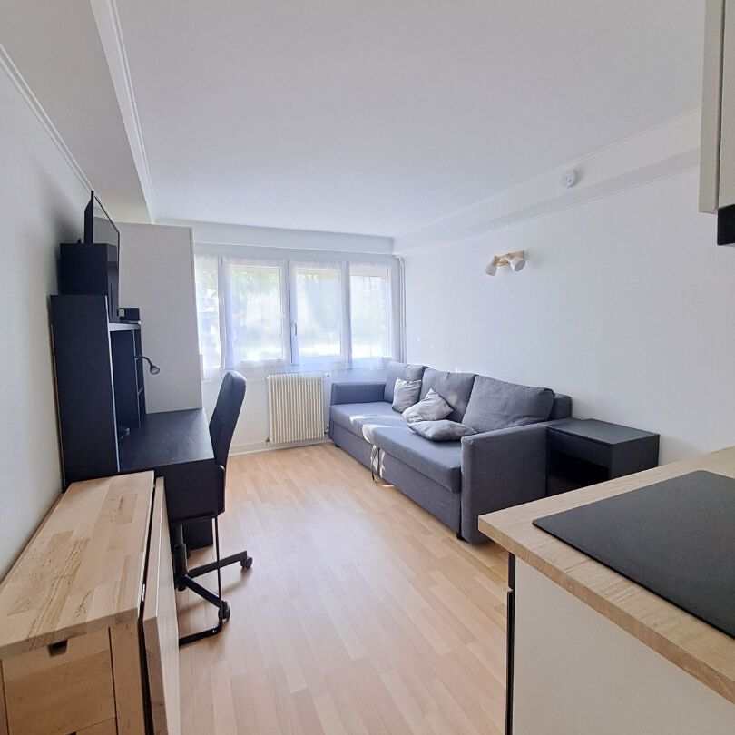 Studio meublé – Souplex – Proche Facultés et Commerces - Photo 1