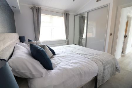 2 Bedroom Park Home To Rent - Photo 5