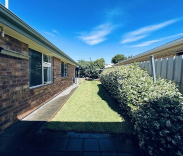 NEAT AND TIDY FAMILY HOME - Photo 2