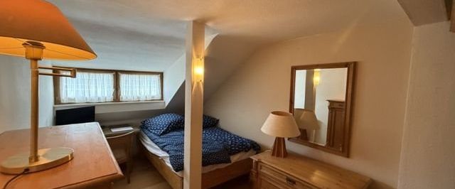 Max. 2 Personen: mÃ¶blierte stilvolle 3,5-Zimmer Wohnung mit Gartennutzung - Photo 1