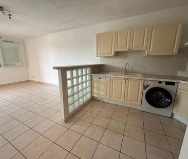 Location Appartement 2 pièces 48m² ROMANS SUR ISERE 26100 - Photo 5
