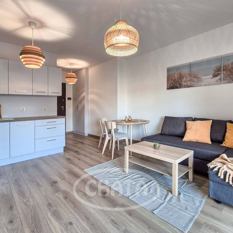 Czysta 4/1 najem/kawalerka/opcja m. postojowego - Zdjęcie 1