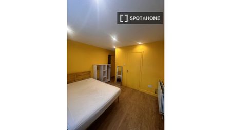 Room for rent in 3-bedroom house in Dublin, - Photo 3