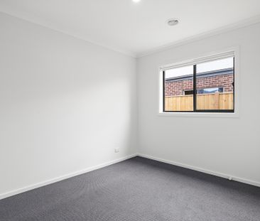 12 Nia Road, Tarneit VIC 3029 - House For Rent | Domain - Photo 3