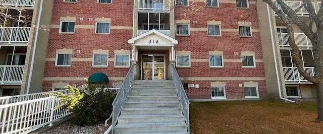 316 Kingsdale Ave. Unit 302 - 3 bed, 2 bath | 316 Kingsdale Avenue, Kingston - Photo 1