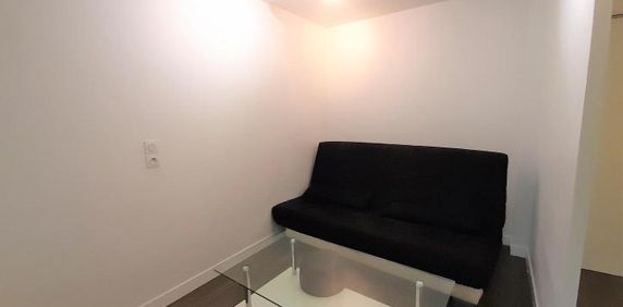 Location Appartement 1 pièce 26m² TOURS 37000 - Photo 2