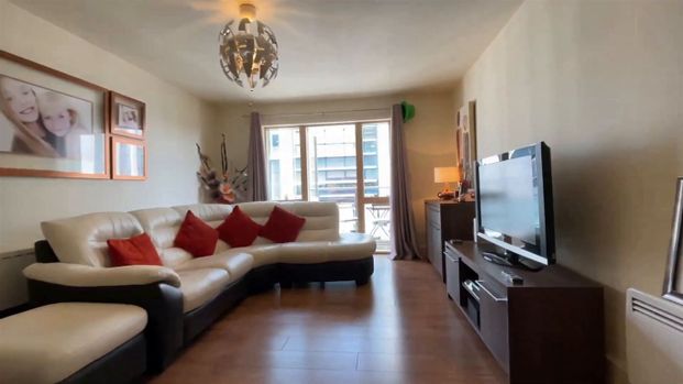 Apartment 43, Grand Canal Square Residences, Lazer Lane, Grand Canal Dk, Dublin 2, D02 XK18 - Photo 1